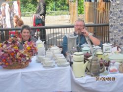 brocantes-a-mezy-moulins-1sept-2013-003.jpg