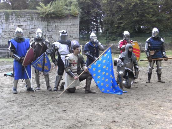 des-guerriers-en-armure-1.jpg