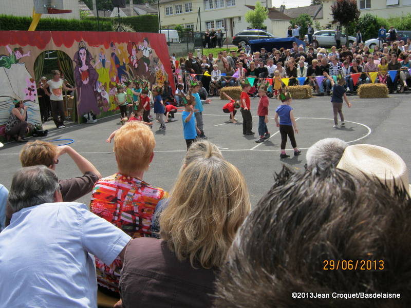 kermesse-des-ecoles-a-fossoy-29juin-2013-015-001.jpg