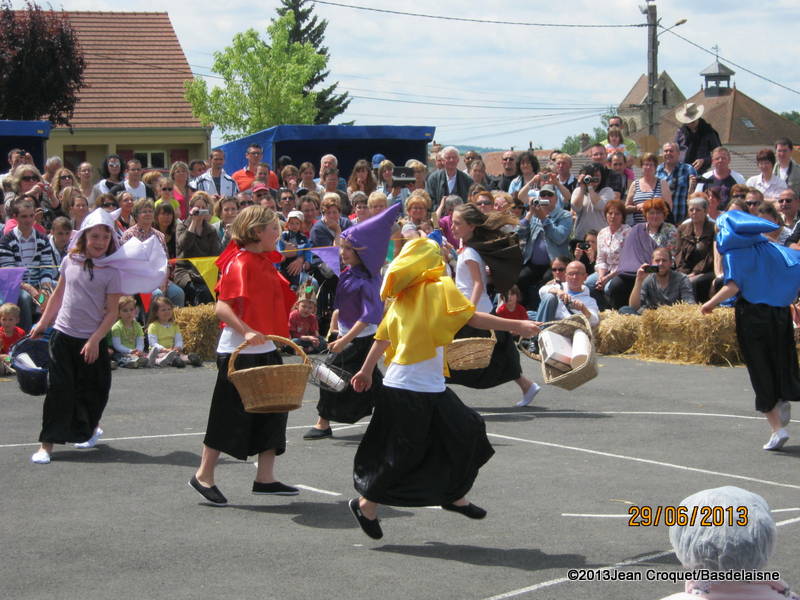 kermesse-des-ecoles-a-fossoy-29juin-2013-021-001.jpg