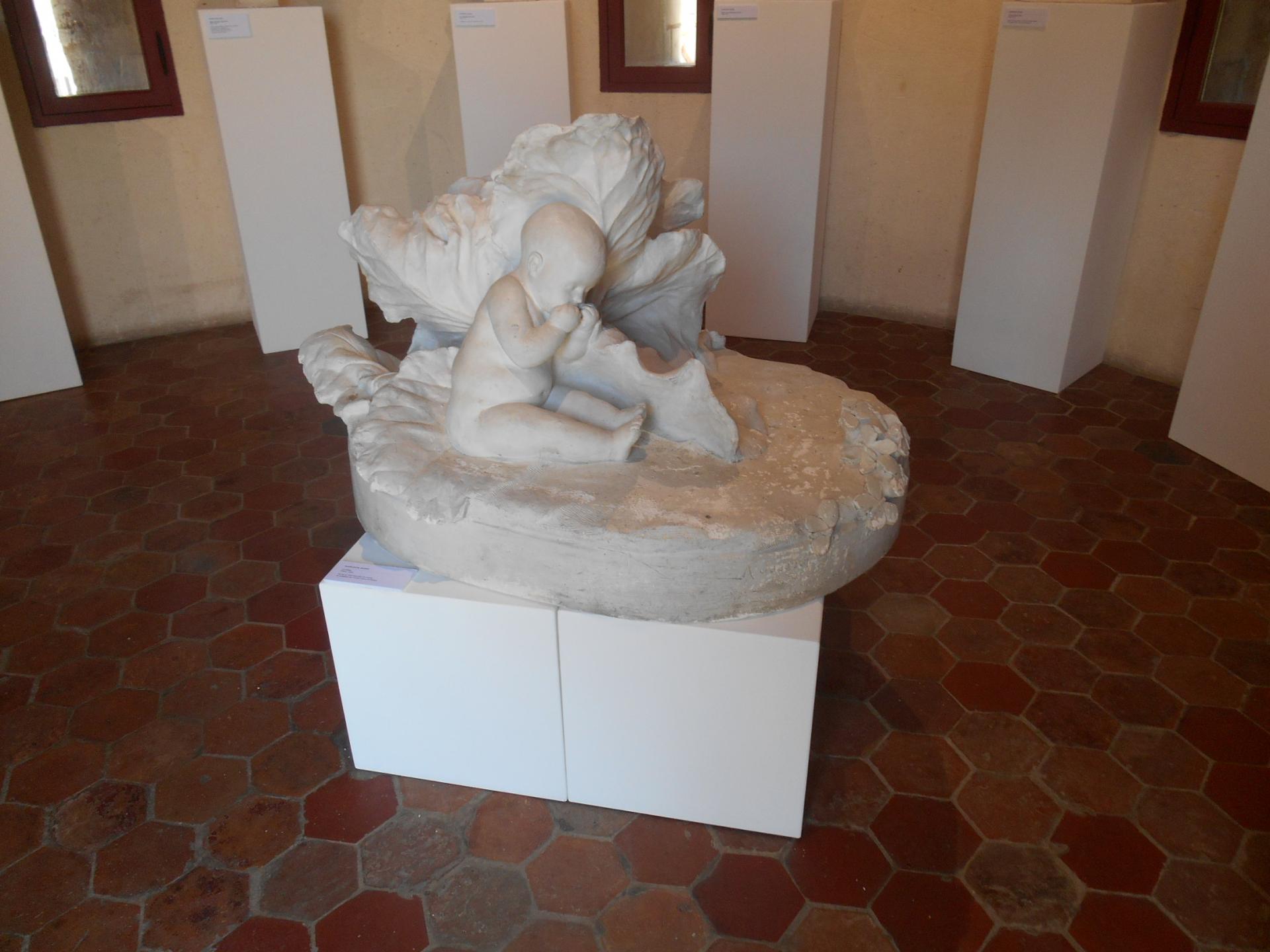 UNE SCULPTURE