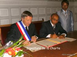 signature-de-la-charte-001.jpg